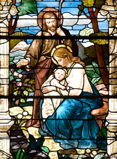 Holy Family O5H5812.jpg
